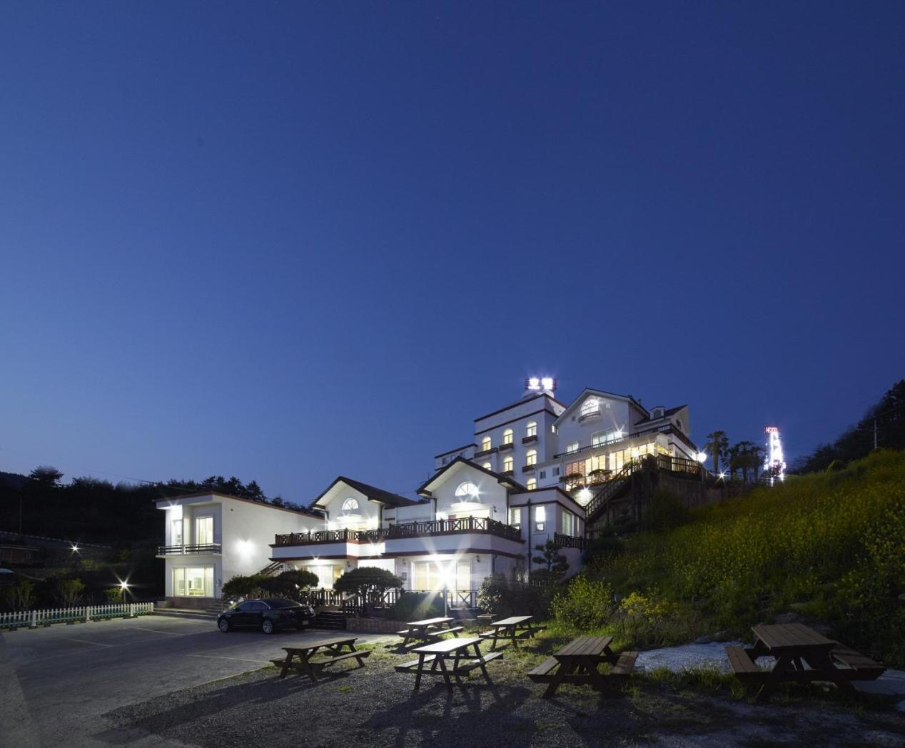 Goheung Hayan Noeul Hotel Eksteriør billede